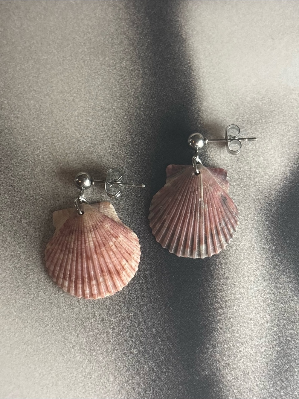 Seashell Drop Stud Earrings - Pink Shell